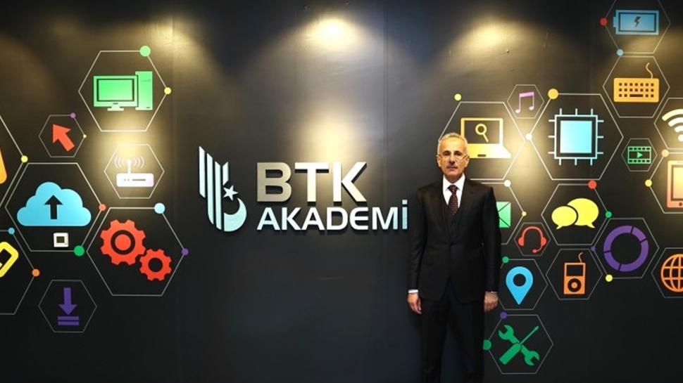 BTK Akademi'den ücretsiz imkan: Yapay zeka alanında 18 yeni eğitim