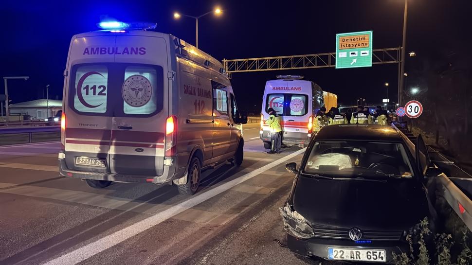 Otomobil otobanda ters yönde ilerledi: 2 kişi yaralandı