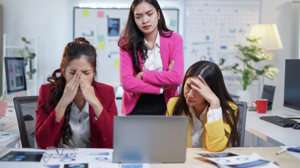 İş hayatında en sinir bozucu tiplerin 6 özelliği