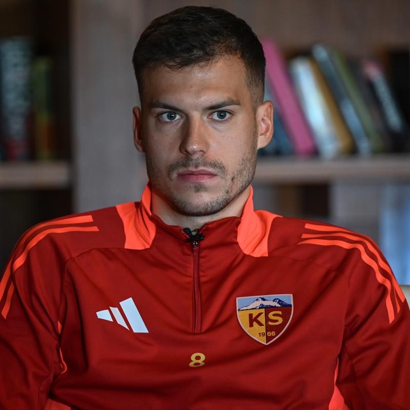 Laszlo Benes: T�rkiye'de iz b�rakmay� �ok isterim