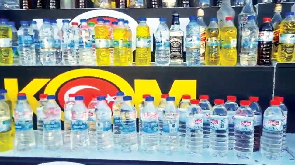 Sahte içkiye su şişesi kılıfı