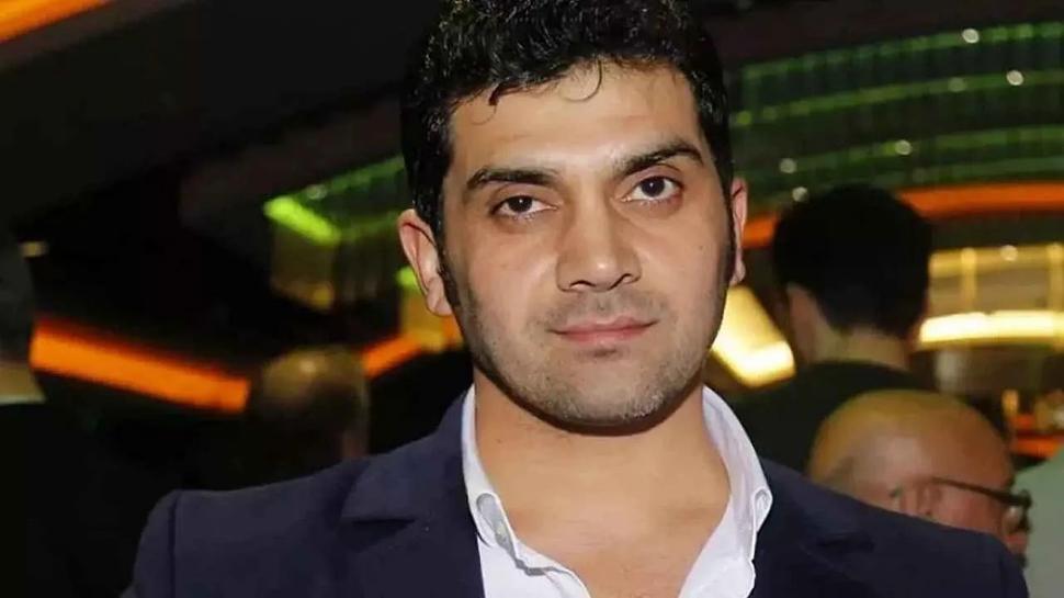 Survivor Bayhan'�n as�l mesle�i �oke etti! Ger�e�i MasterChef Mehmet Yal��nkaya a��klad�: Herkes �ark�c� zannederken...