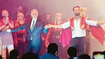 Konser usuls�zl���nde tahliyelere itiraz