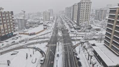 Valilik duyurdu... �lk kar tatili haberi geldi