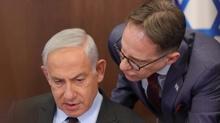�srail y�netiminde kriz b�y�yor: Soyk�r�mc� Netanyahu'nun sa� kolu g�zalt�nda