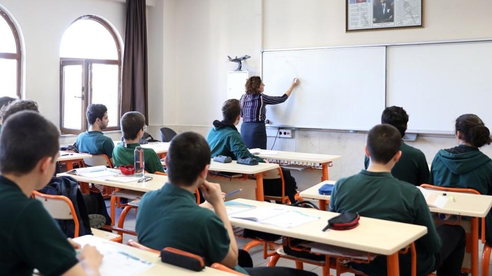 Öğretmenlerin yer değiştirme takvimleri açıklandı