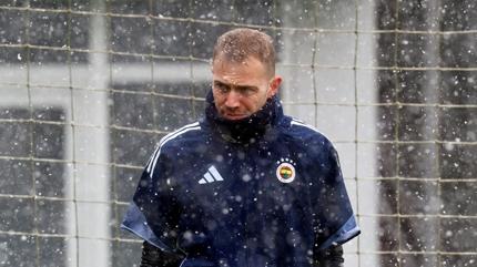 Fenerbah�e, Beyo�lu Yeni �ar�� ma��na haz�rlan�yor