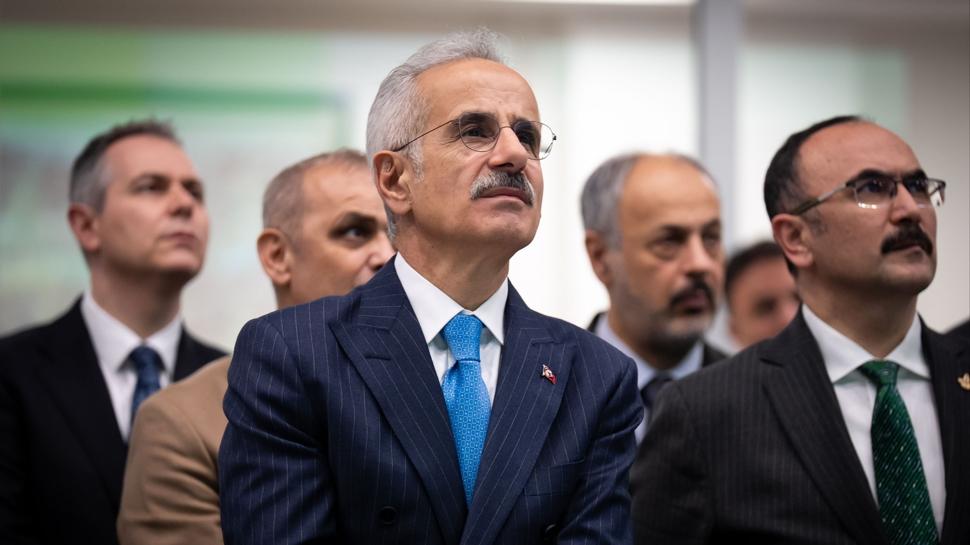 Türkiye kara teslim oldu... Bakan Uraloğlu: Çalışmalarımız aralıksız sürüyor