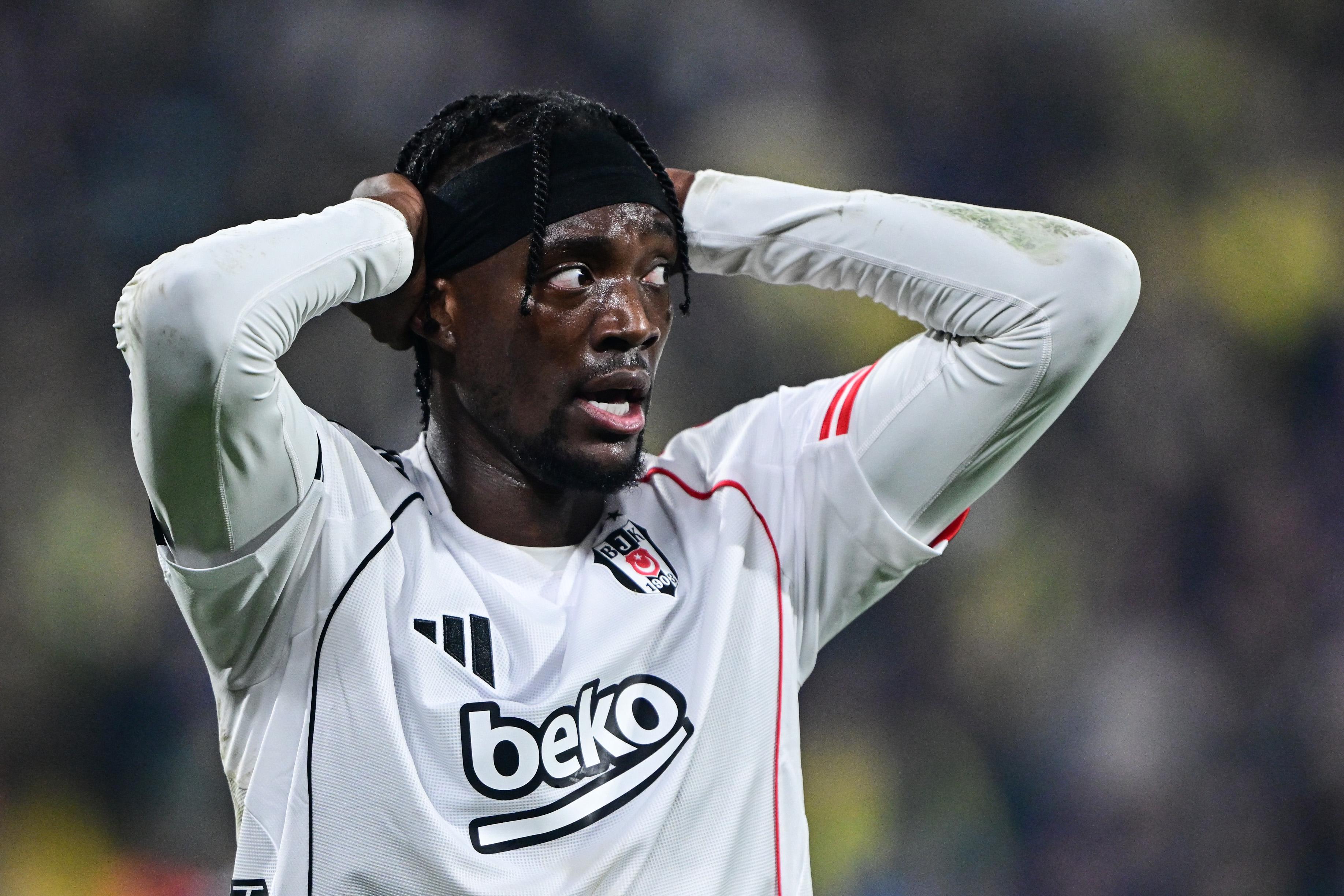 Unai Emery Abraham'� istiyor