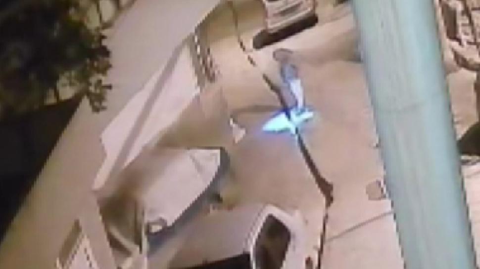 Canlar�n� hi�e sayd�lar: Yapt�klar� h�rs�zl�k mahalleyi elektriksiz b�rakt�