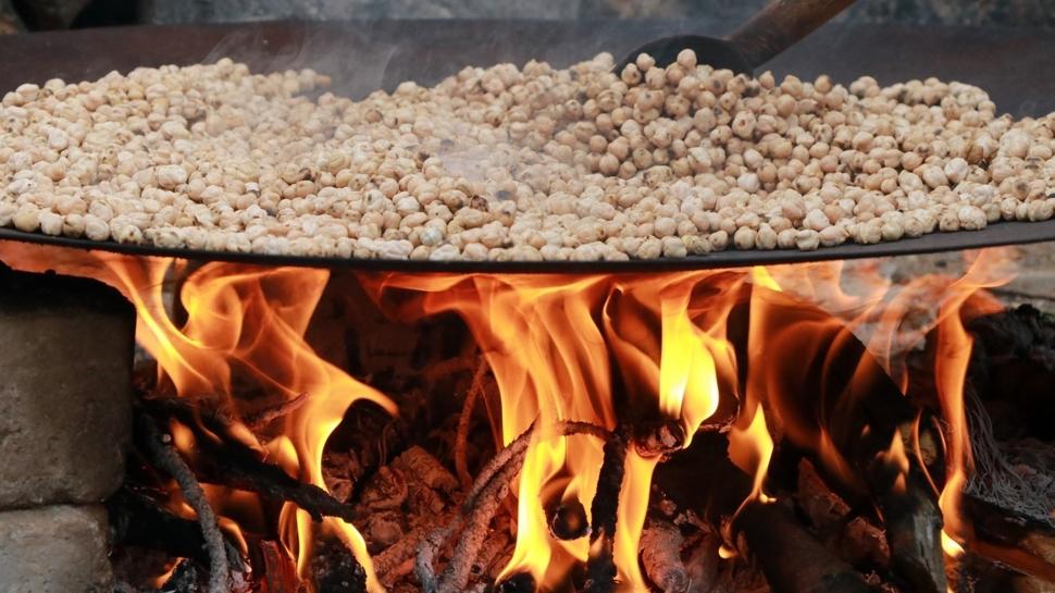 Sacda kavruluyor, sofralarda yaşatılıyor... Hadim'de Kavut unu