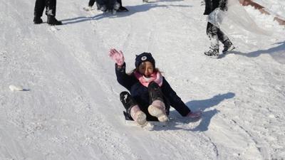 E�itime 'kar' molas�... O illerde okullar tatil edildi