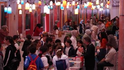 �stanbul'un en b�y�k k�t�phanesi Rami, 3 ya��nda!