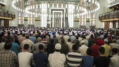 Y�K'�n karar� baz� �evreleri rahats�z etti! Dayatma de�il Anayasa hat�rlatmas�