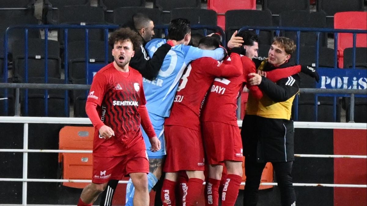Gaziantep FK Tayyip Talha Sanu� Kocaelspor foto�raflar� resimleri