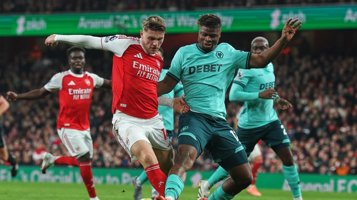 be�ikta� wolverhampton emmanuel agbadou foto�raflar� resimleri