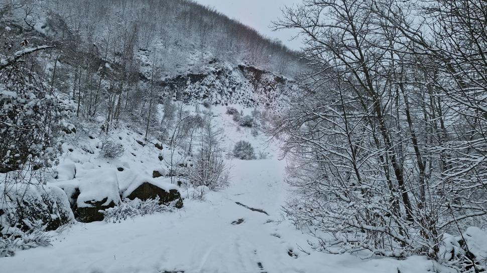 Tekirdağ'ın yüksek kesimleri beyaza büründü