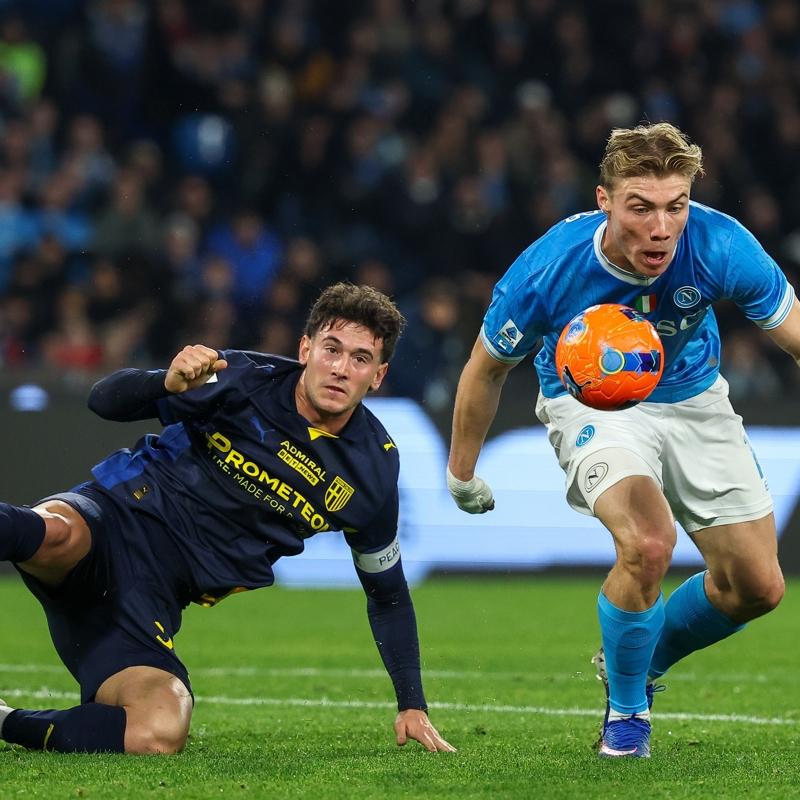 Napoli'ye evinde Parma �elmesi