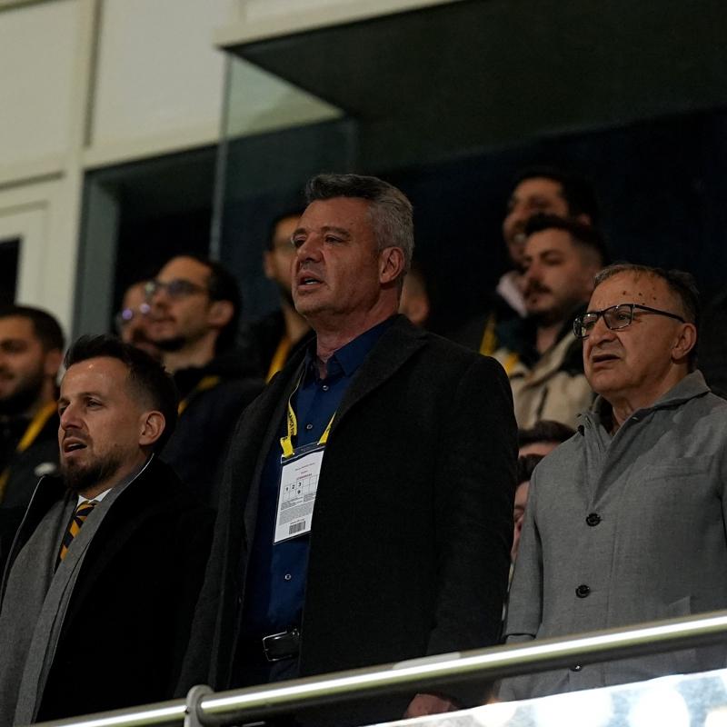 Sadettin Saran'dan transfer sorusuna tek kelimelik cevap!