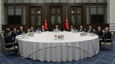 Ba�kan Erdo�an, yasama, y�r�tme ve yarg� temsilcileriyle g�r��t�