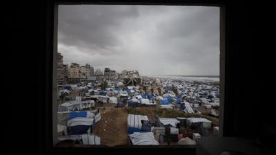 Soyk�r�mc� �srail ate�kese ra�men yine Gazze'ye sald�rd�