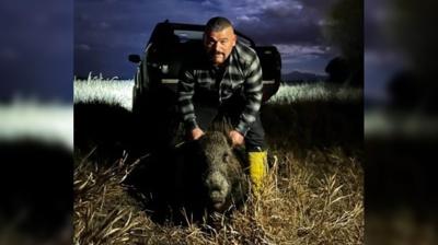 Yaban domuzu kabusu! Elleriyle y�zle�ti