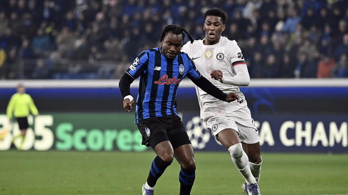 galatasaray transfer ademola lookman youssouf fofana foto�raflar� resimleri