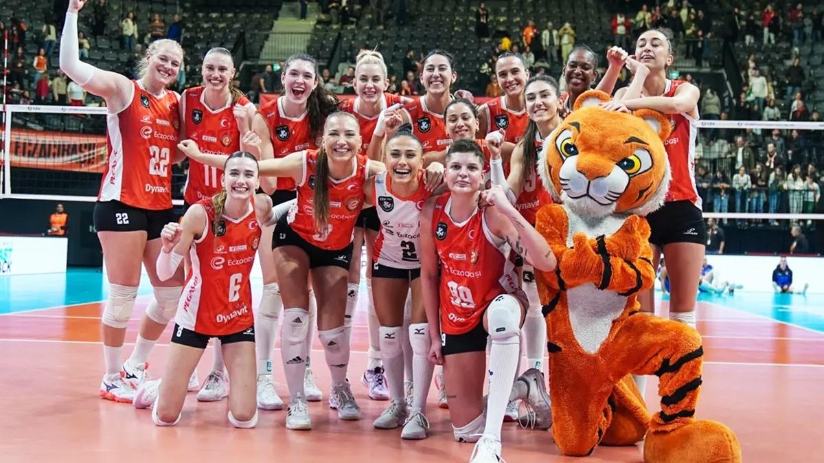 Eczac�ba�� Dynavit Champions League Olympiakos foto�raflar� resimleri