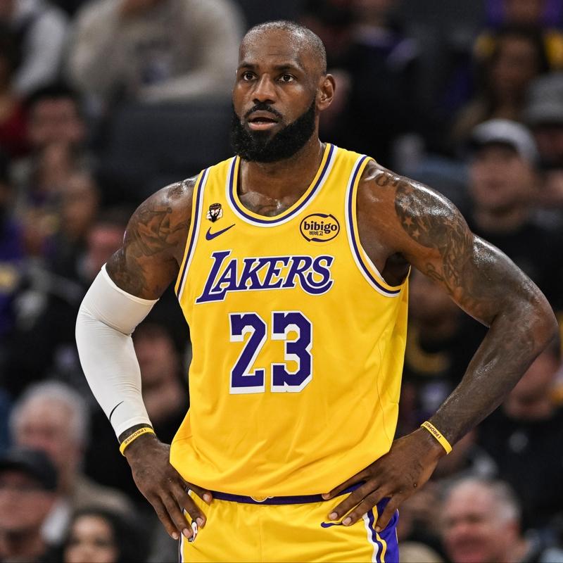 LeBron James'ten Rich Paul'un a��klamalar�na cevap