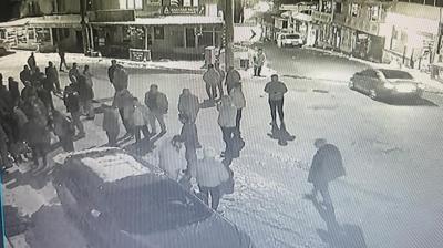 17 ya��ndaki �ocuk hasm�n� kalbinden vurdu: 2 g�zalt�