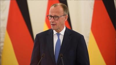 Almanya Ba�bakan� �lkesini ele�tirdi... 