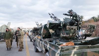 Rejim art�klar� ve su�lular �rg�t saf�nda... Suriye ordusu teyakkuza ge�ti