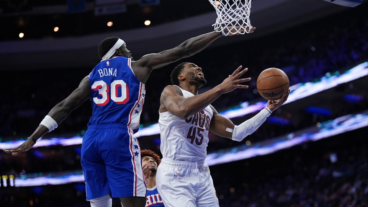 NBA ma��  Philadelphia 76ers  Cleveland Cavaliers foto�raflar� resimleri