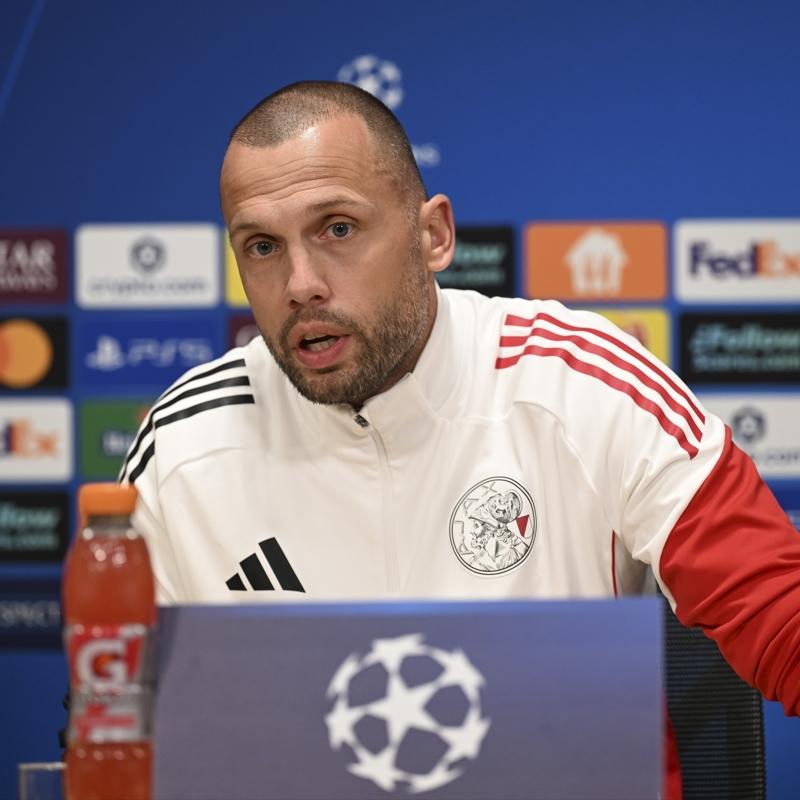 Tottenham'da John Heitinga s�rprizi