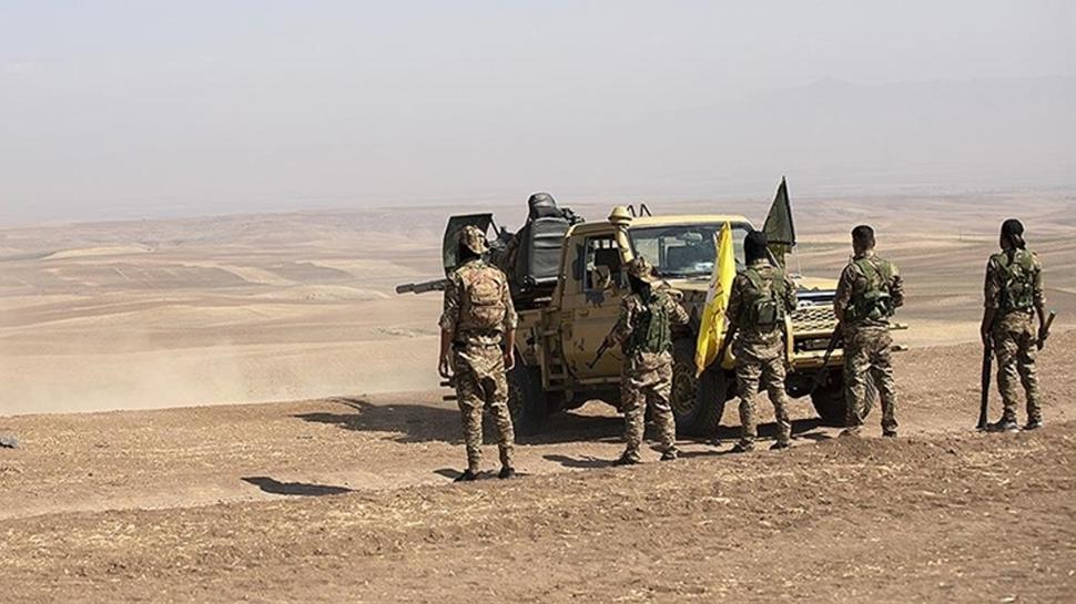 ��z�lme ba�lad�: Suriye ordusuna teslim oldular