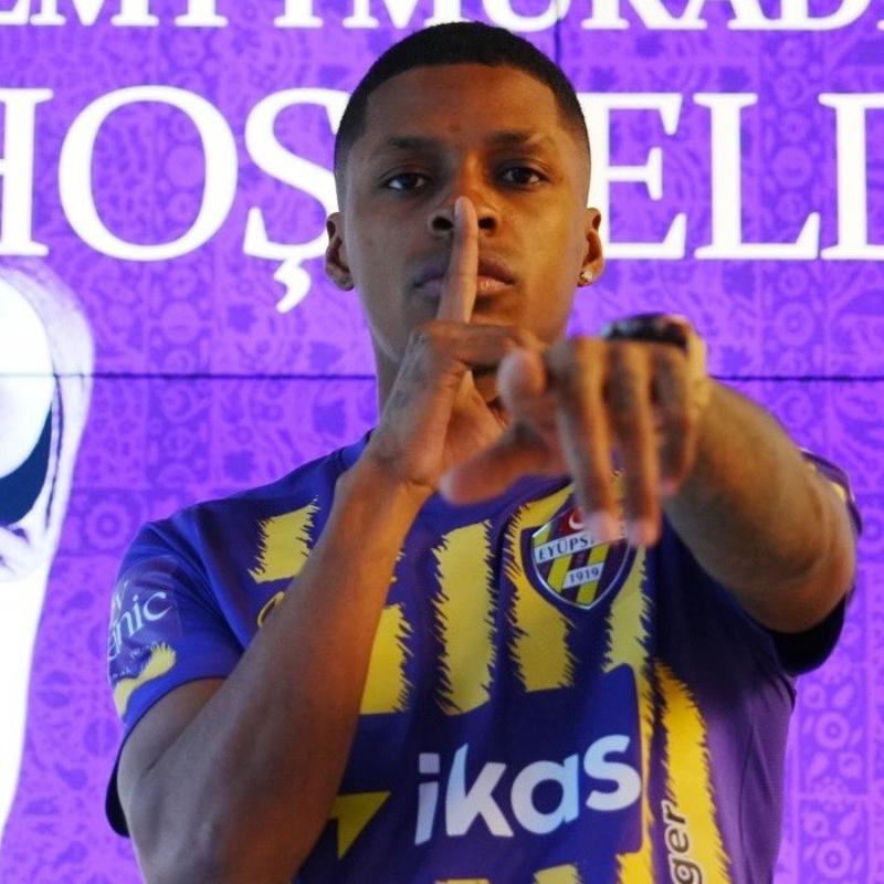 Ey�pspor, Angel Torres'i kadrosuna katt�