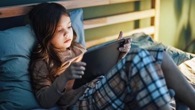 22.00'den sonra internet kesilsin... �ocuklar i�in sosyal medya �nerisi