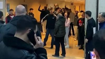 Adliyede katile destek sloganlar�