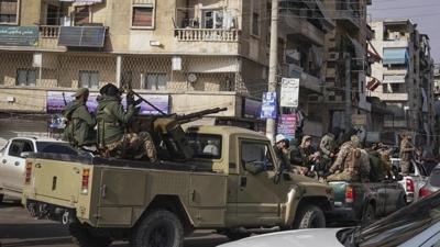 Halep'te ter�ristler k��eye s�k��t�: 6 ki�i daha teslim oldu