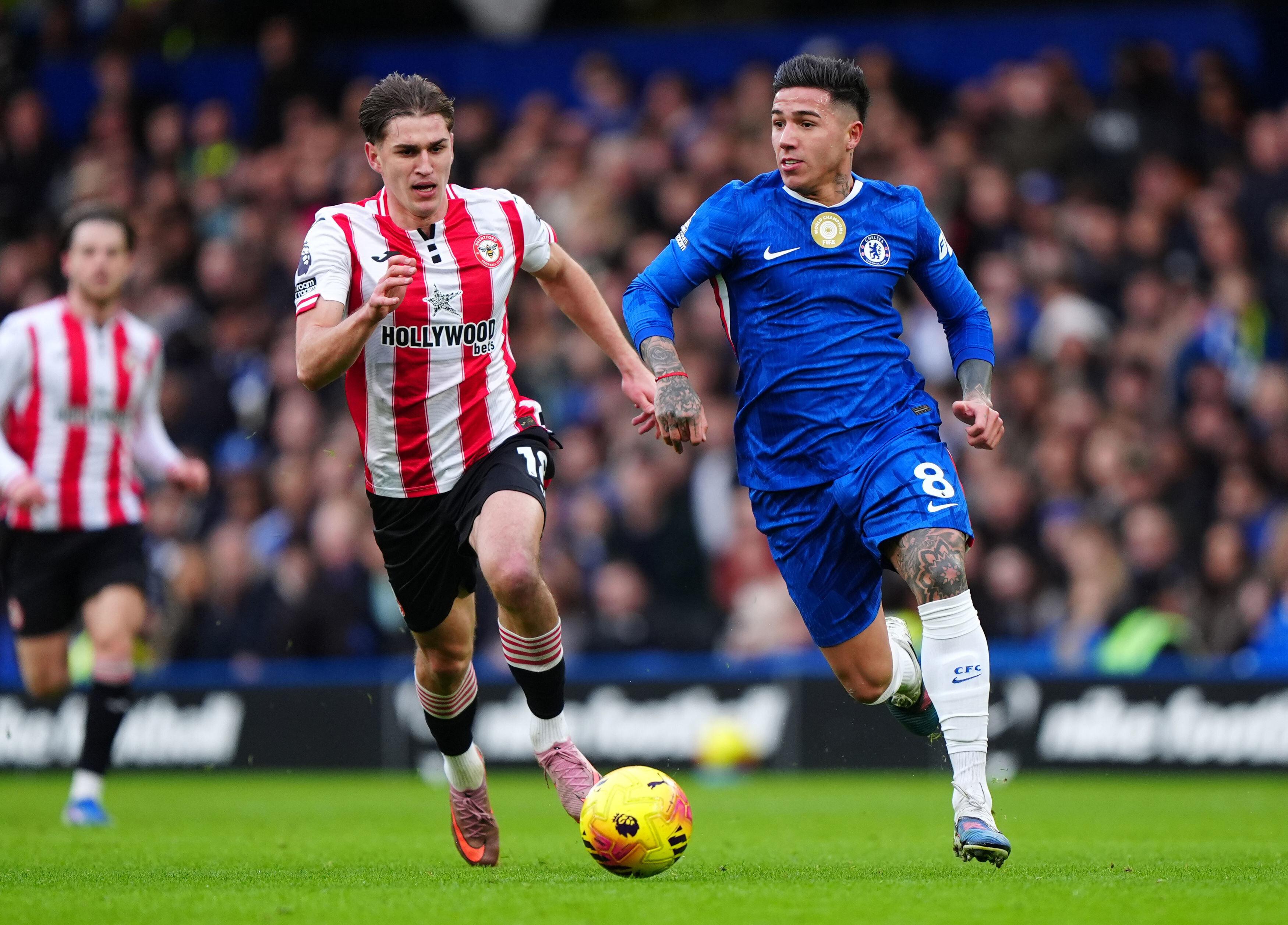 Chelsea, Brentford engelini 2 golle ge�ti