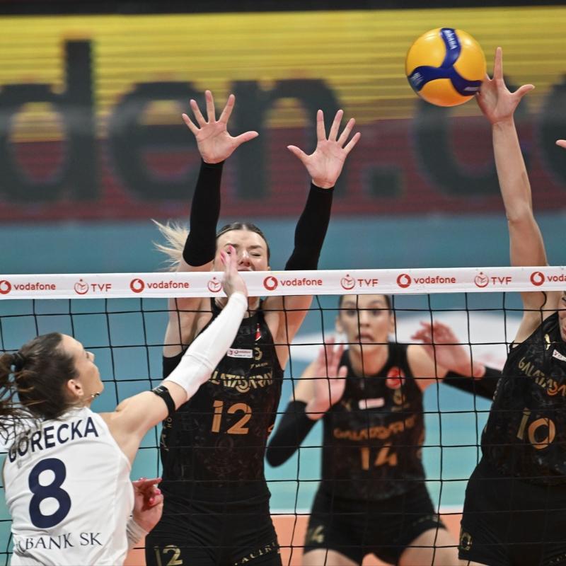 Galatasaray Daikin deplasmanda set vermeden kazand�