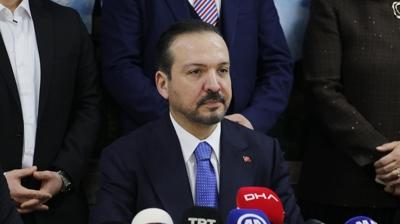 AK Parti Genel Ba�kan Yard�mc�s� Zorlu: Ter�r �rg�t� b�t�n unsurlar�yla kendini la�vetmek zorundad�r