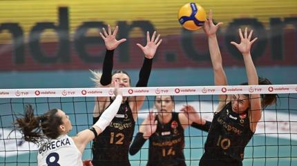 Galatasaray Daikin deplasmanda set vermeden kazand�