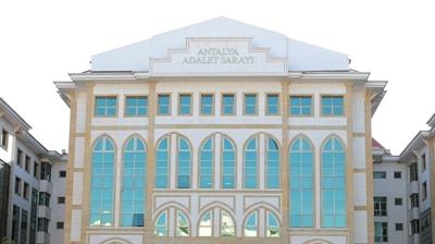 Antalya B�y�k�ehir'e yolsuzluk operasyonu: 5 ��pheli tutukland�