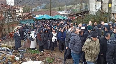 Kocaeli'de y�rek yakan kaza: Baba ve 6 ya��ndaki o�lu hayat�n� kaybetti