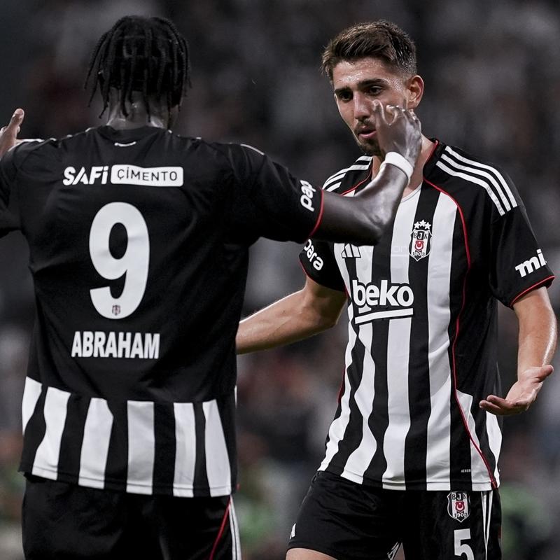 Be�ikta�'a k�t� haber! Ma�a saatler kala kadrodan ��kar�ld�