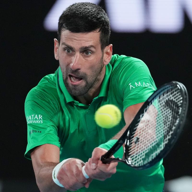 Novak Djokovic ve Iga Swiatek, Avustralya A��k'ta ikinci tura kald�