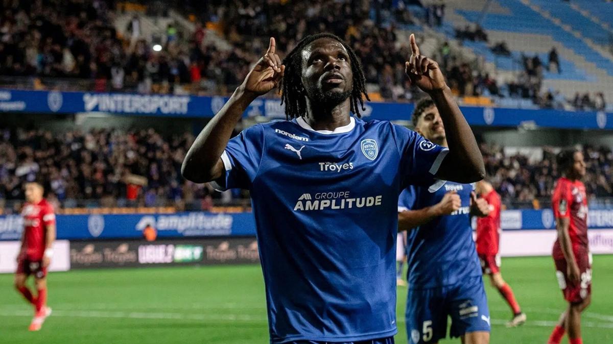 Samsunspor Transfer Kouadou Assoumou foto�raflar� resimleri