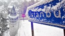 Her yer beyaza b�r�nd�! �stanbul'da yo�un kar ne kadar s�recek?