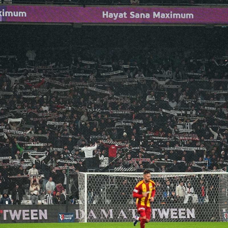 Y�netime tepki! Be�ikta� taraftar�ndan istifa sesleri